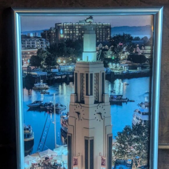 FURTHER REDUCED Vintage Photograph –Causeway Tower, Inner Harbour, Victoria, BC - Picture 3 of 5